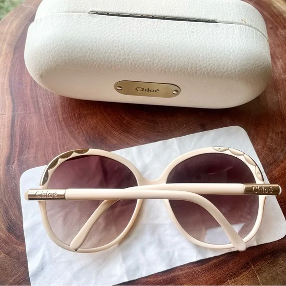 Chloe Cream Scallop Accent Vintage Sunglasses - Picture 4 of 12